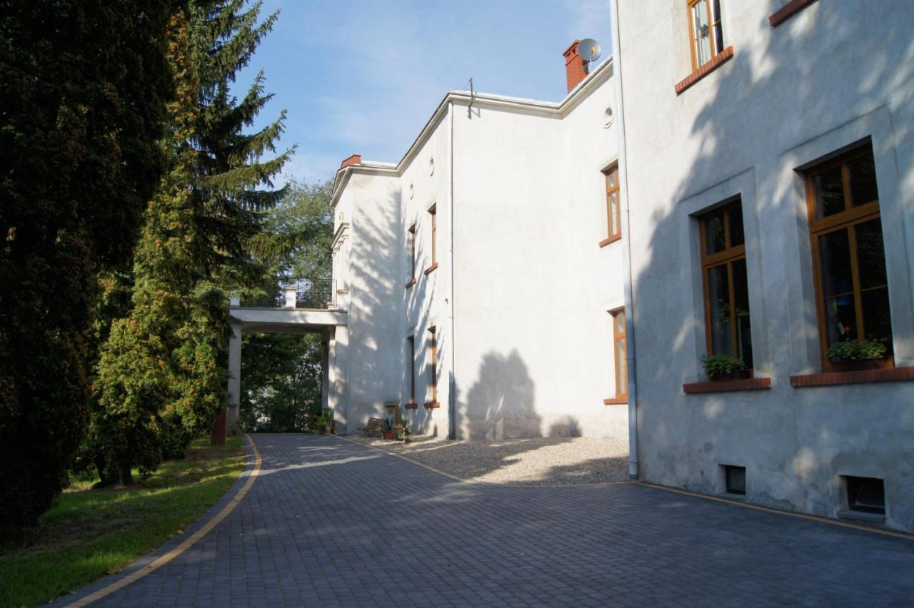 Palac Victoria Mgowo Bagian luar foto