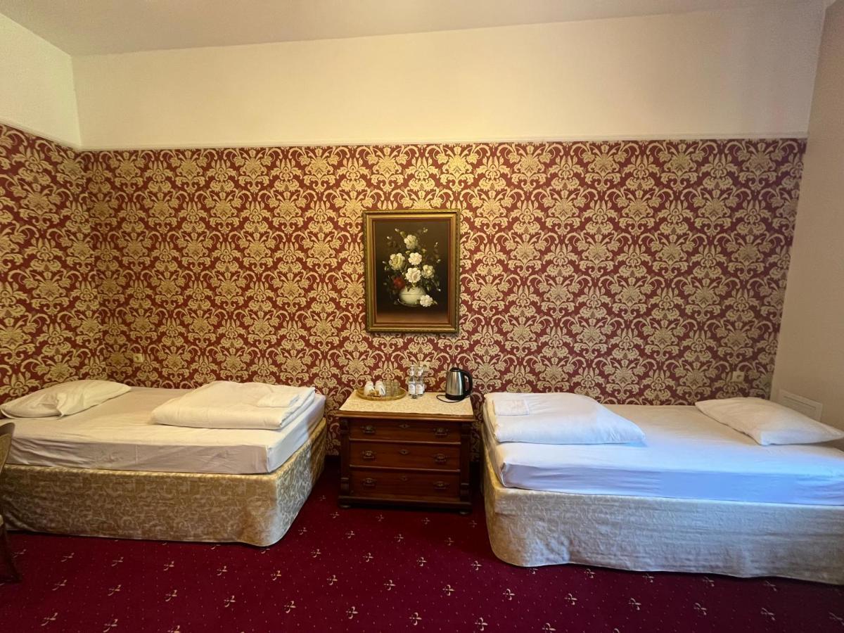 Palac Victoria Mgowo Bagian luar foto