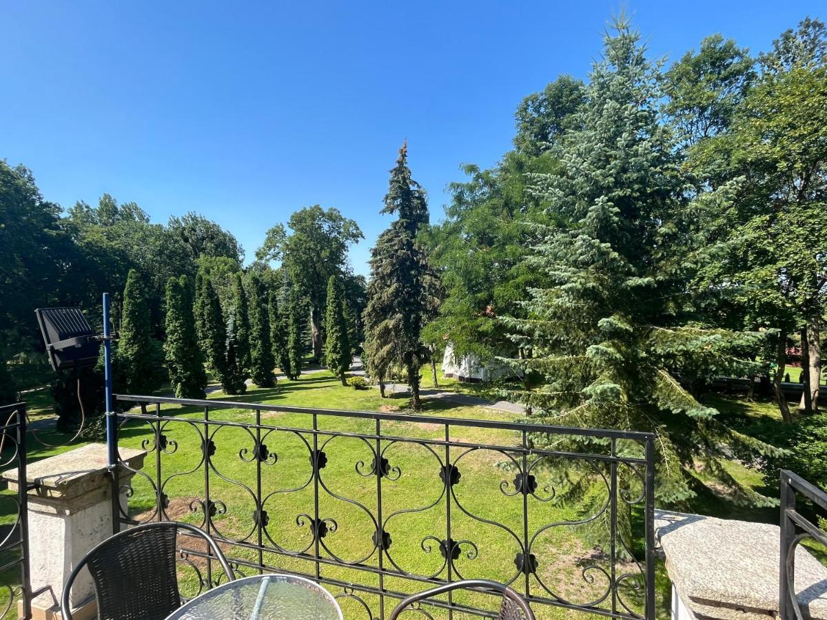 Palac Victoria Mgowo Bagian luar foto