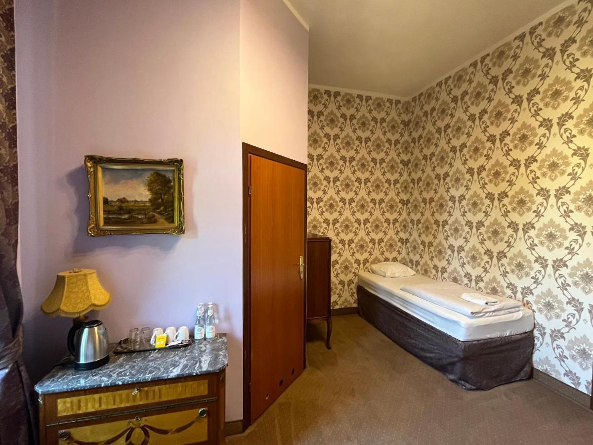 Palac Victoria Mgowo Bagian luar foto