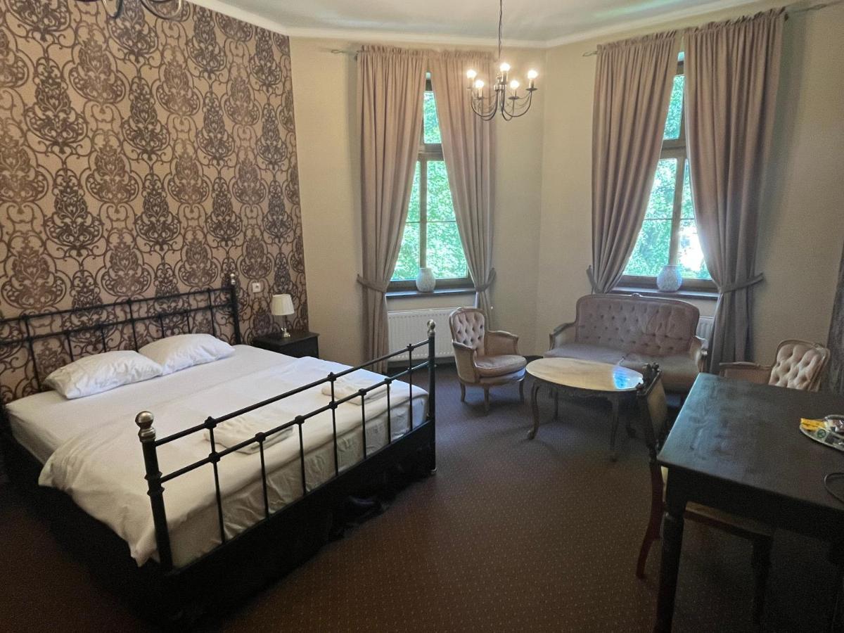 Palac Victoria Mgowo Bagian luar foto
